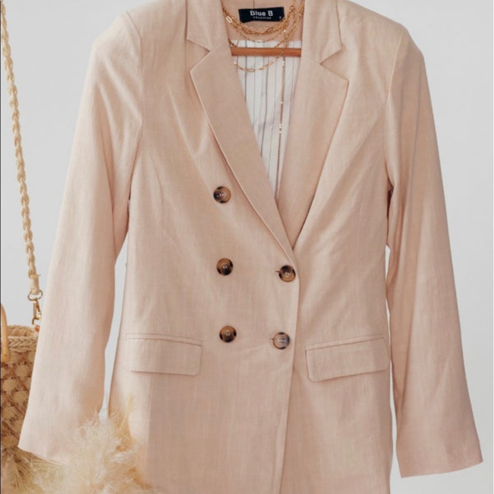 Women’s Beige Blazer
